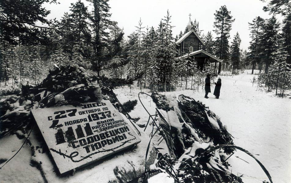 Sandormoch: Mahnmal